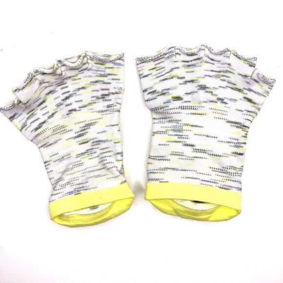 TOESOX Pilates Yoga Grip Socks, Low-rise Half-toe, OS Yellow Gray - Picture 1 of 4